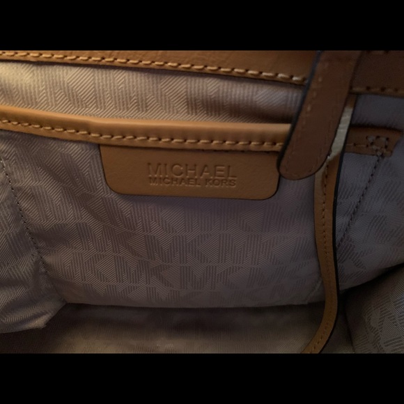 Michael Kors Brown/Tan Shoulder Purse NWOT - Picture 6 of 8